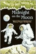 Midnight on the Moon (Magic Tree House Series #8)