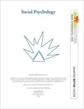 Social Psychology (SparkNotes Psychology Guide Series)