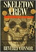 Skeleton Crew (Lindsay Chamberlain Series #4)