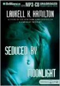 Seduced by Moonlight (Meredith Gentry Series #3)